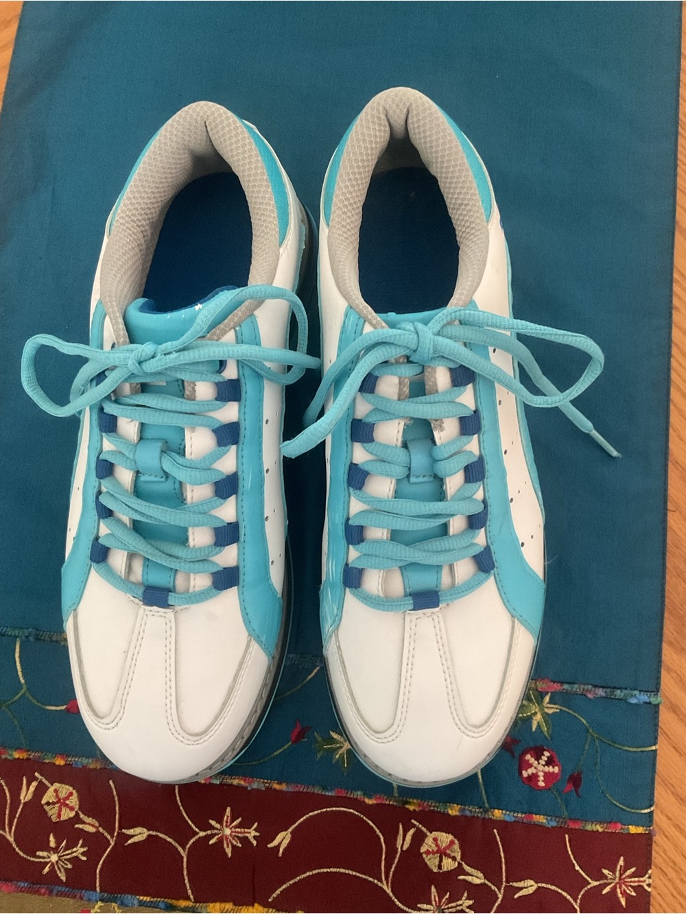 Vintage Brunswick  White and Blue Low-Top Bowling Shoes size 10